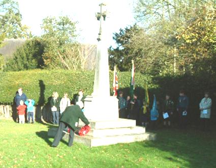Rememberance Sunday 2004 - LET US REMEMBER