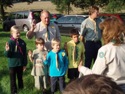 2007 Scouting Sunrise 8am, out Side Pinkneys Green Scouts HQ