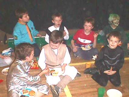 Beavers Christmas Party -  2005 - 