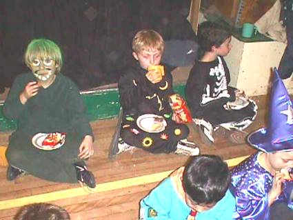 Beavers Christmas Party -  2005 - 