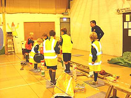 District Flag Competition 2005 - Pinkneys Green Cub Scouts