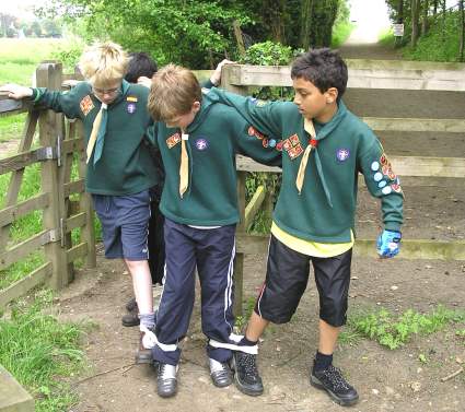 JOTT - District Cub Incident Hike -  2006 - Pinkneys Green Cub Scouts