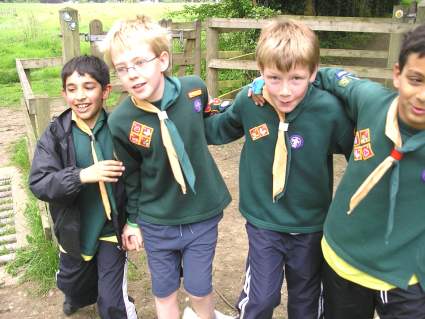 JOTT - District Cub Incident Hike -  2006 - Pinkneys Green Cub Scouts