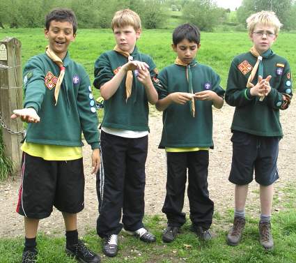 JOTT - District Cub Incident Hike -  2006 - Pinkneys Green Cub Scouts