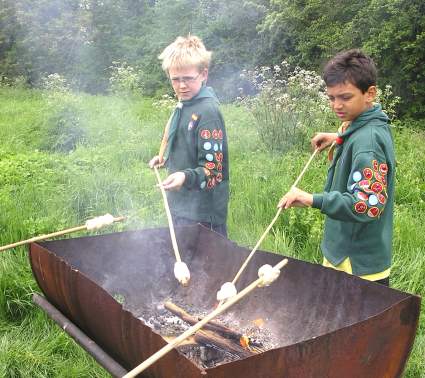 JOTT - District Cub Incident Hike -  2006 - Pinkneys Green Cub Scouts