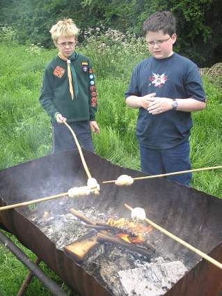 JOTT - District Cub Incident Hike -  2006 - Pinkneys Green Cub Scouts