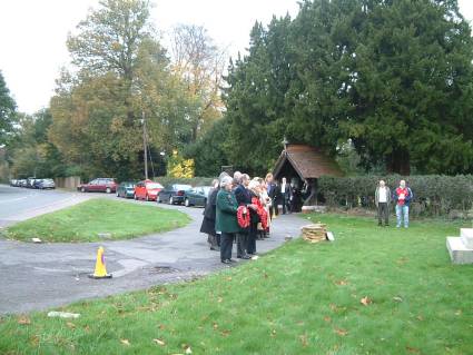 Rememberance Sunday 2005 - LET US REMEMBER