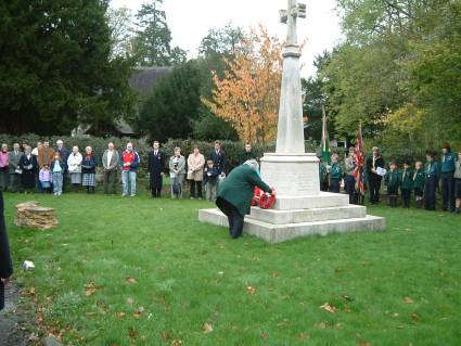 Rememberance Sunday 2005 - LET US REMEMBER