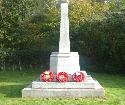 Rememberance Sunday 2006 - LET US REMEMBER