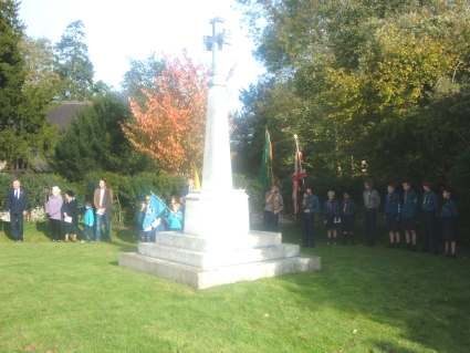 Rememberance Sunday 2006 - LET US REMEMBER