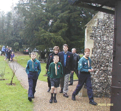 Rememberance Sunday 2002 - Going into Service at Stubbings
