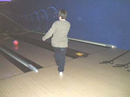 Bowling before Troop Meeting 27th February 2004